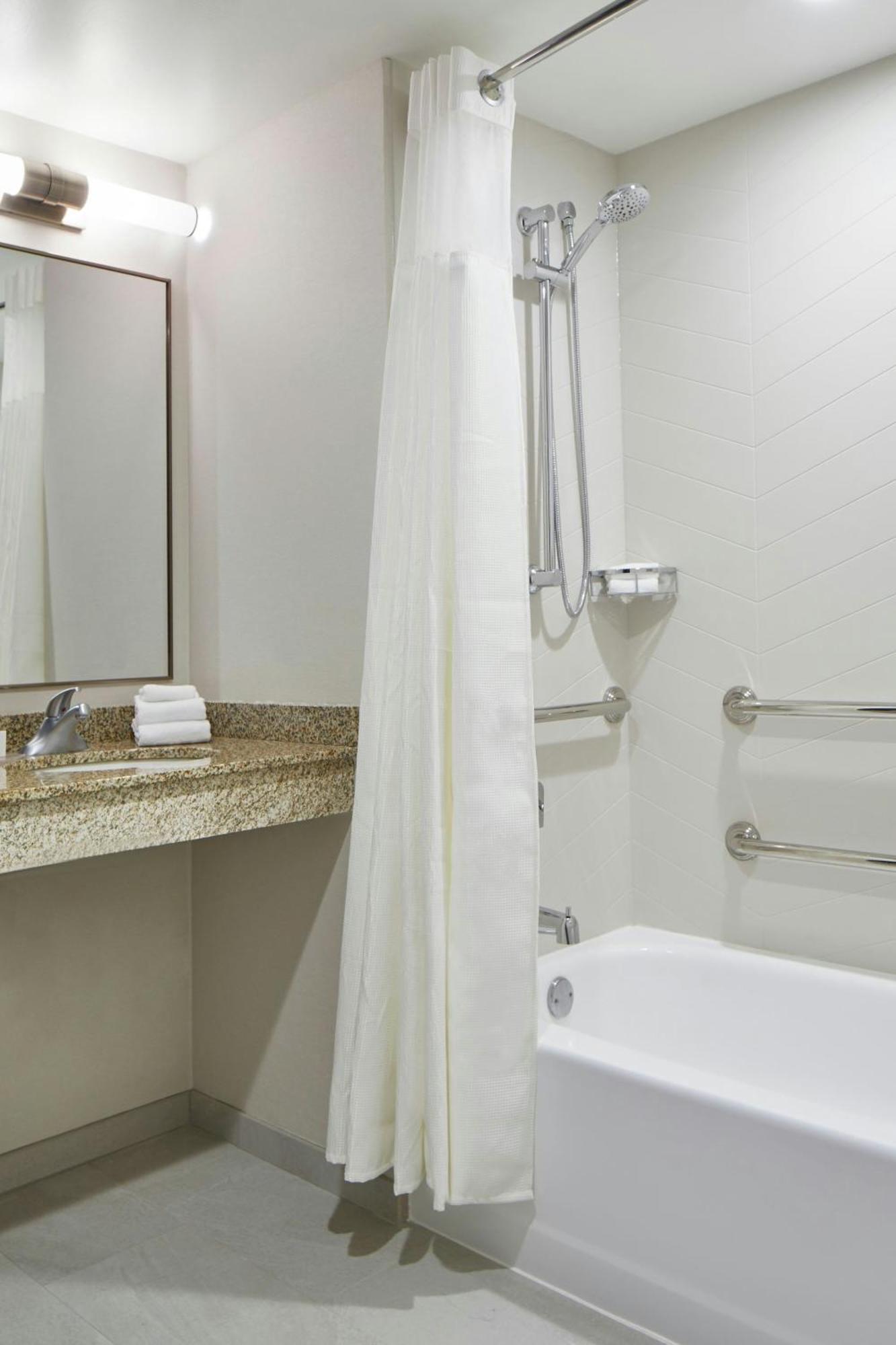 Fairfield Inn & Suites By Marriott Albany Airport Exterior foto